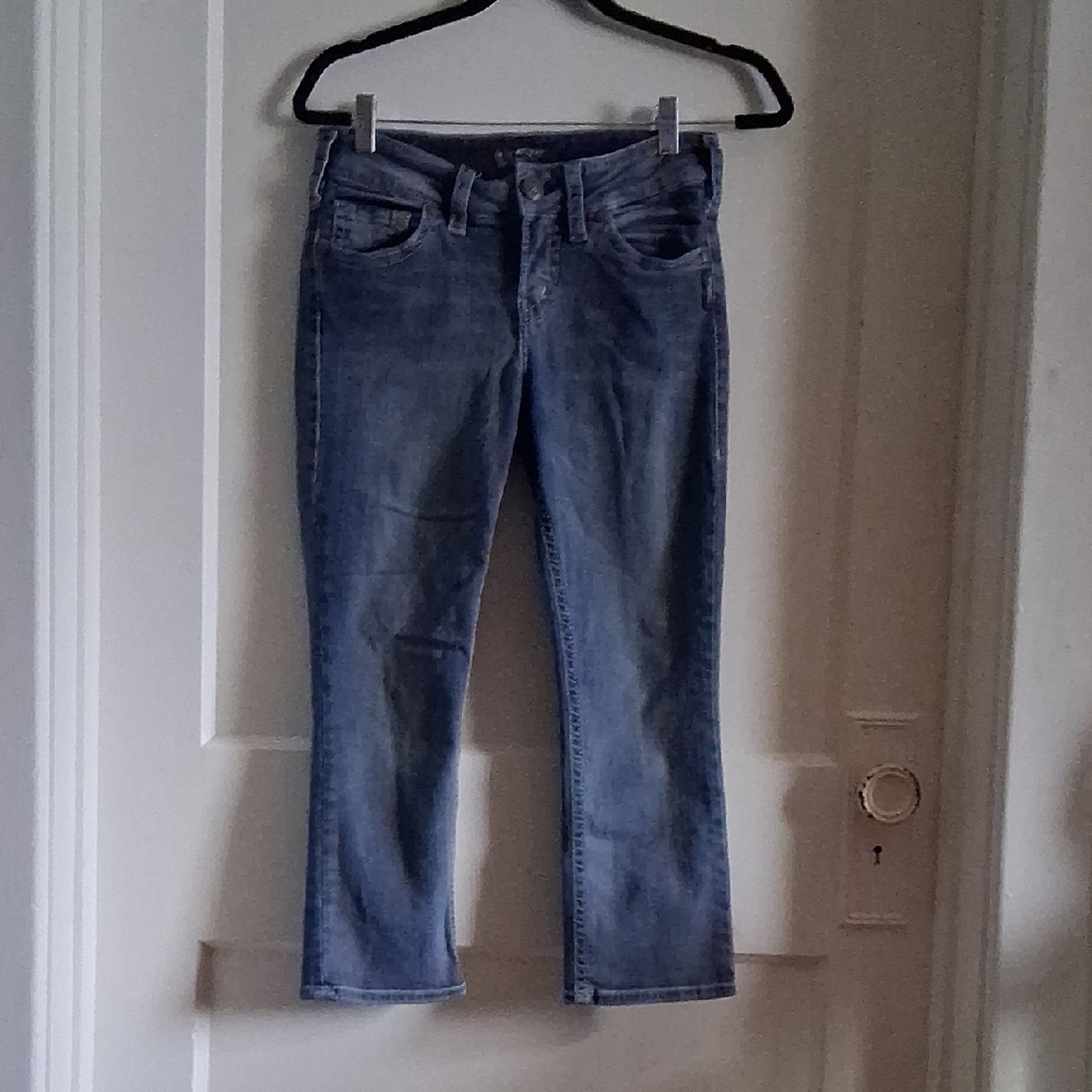 Silver Jeans Light Blue Capris